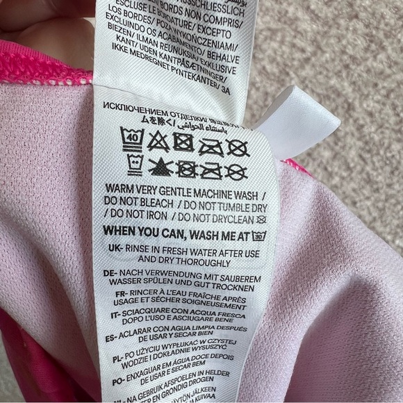 Mini Boden One Piece Toddler Pink Polka Dots Gold Bathing Swim Suit Size 3-4Y - Picture 10 of 10